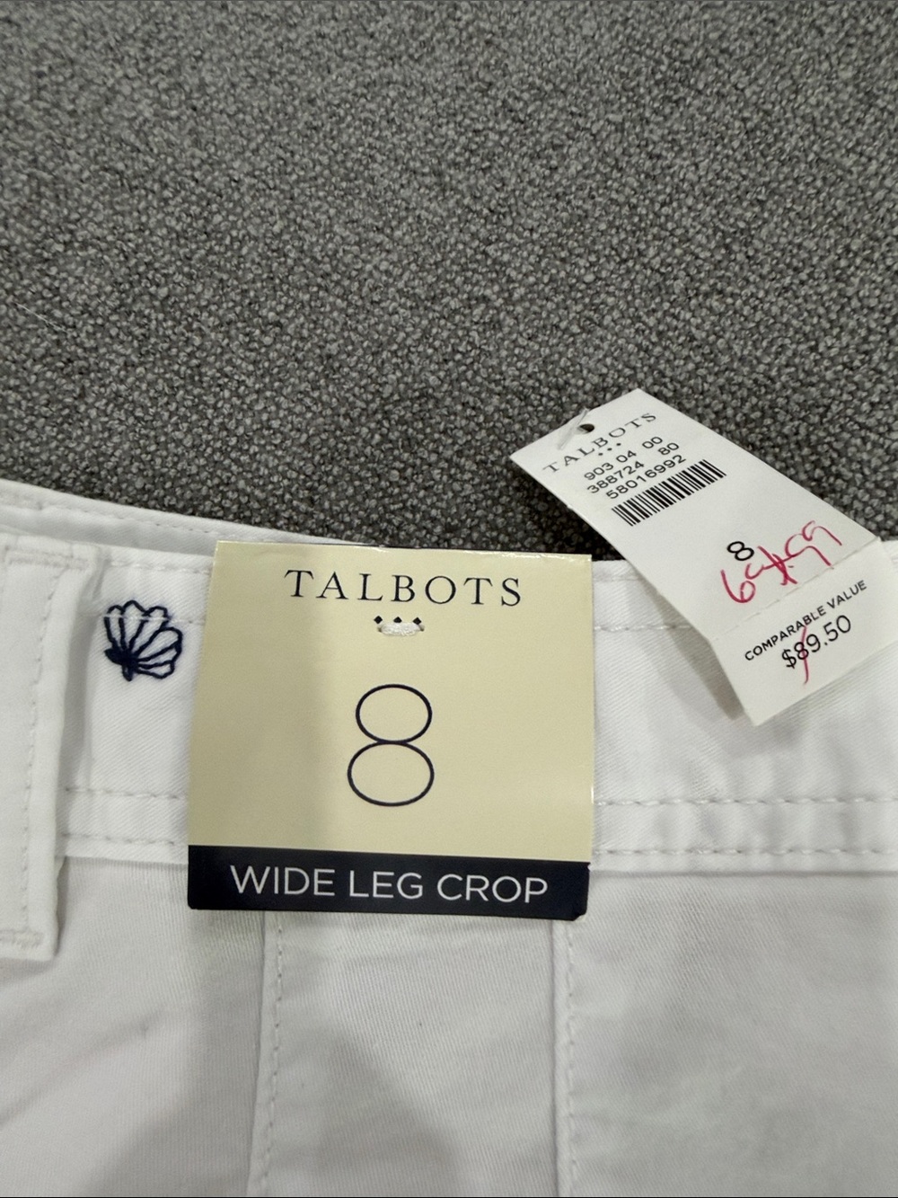 New-Talbots White Relaxed Jeans with Navy Shell Embroidery - Picture 2 of 6